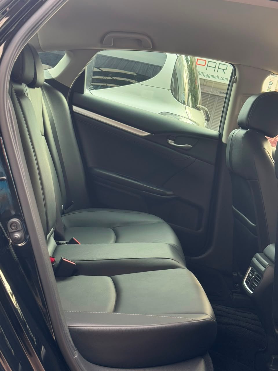 
								HONDA CIVIC full									