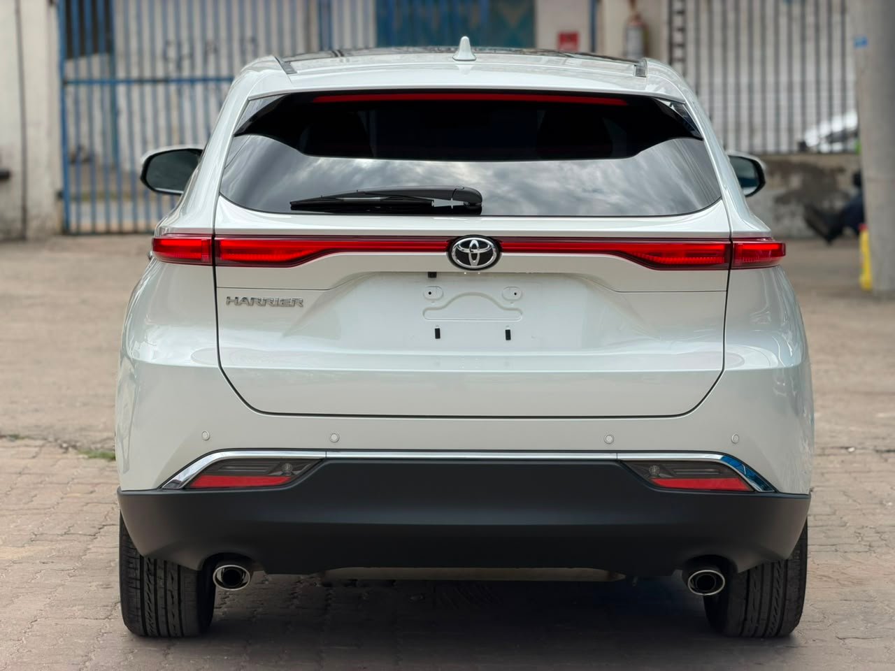 
								TOYOTA HARRIER full									