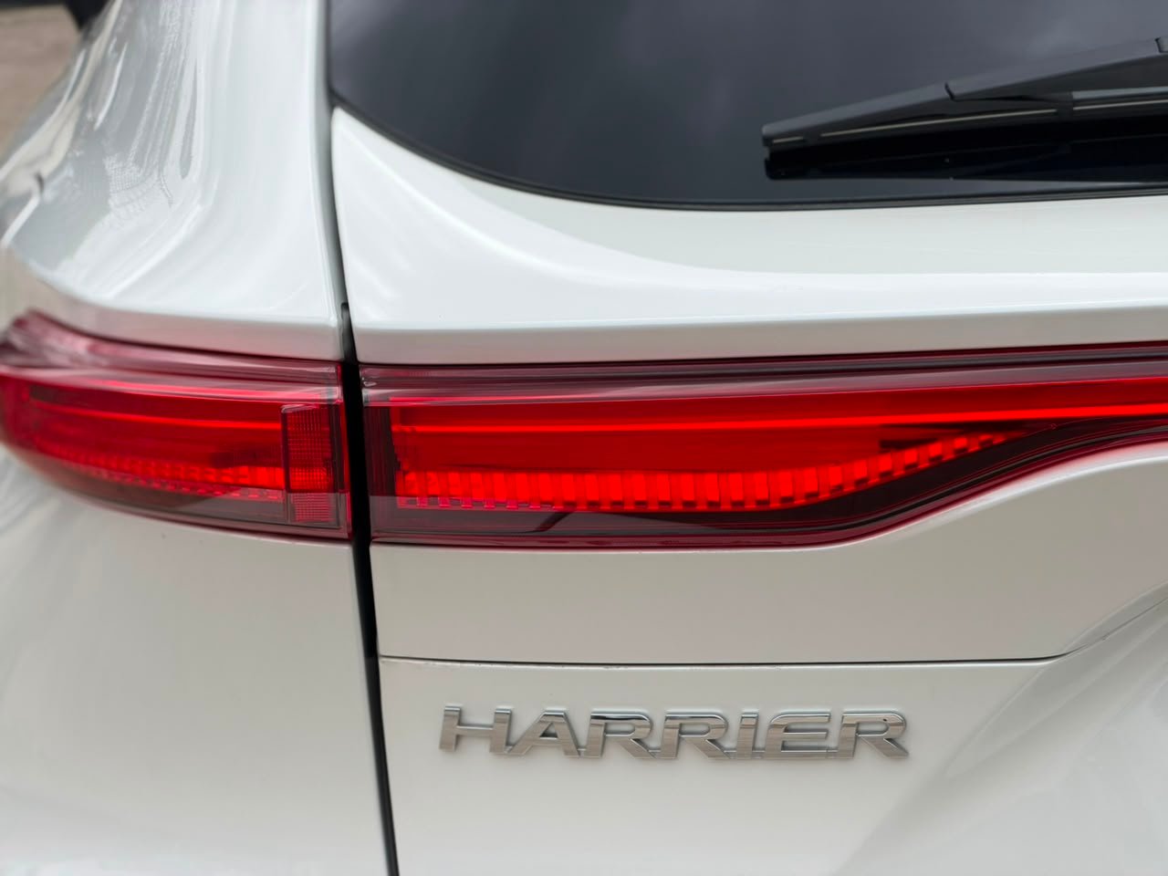 
								TOYOTA HARRIER full									