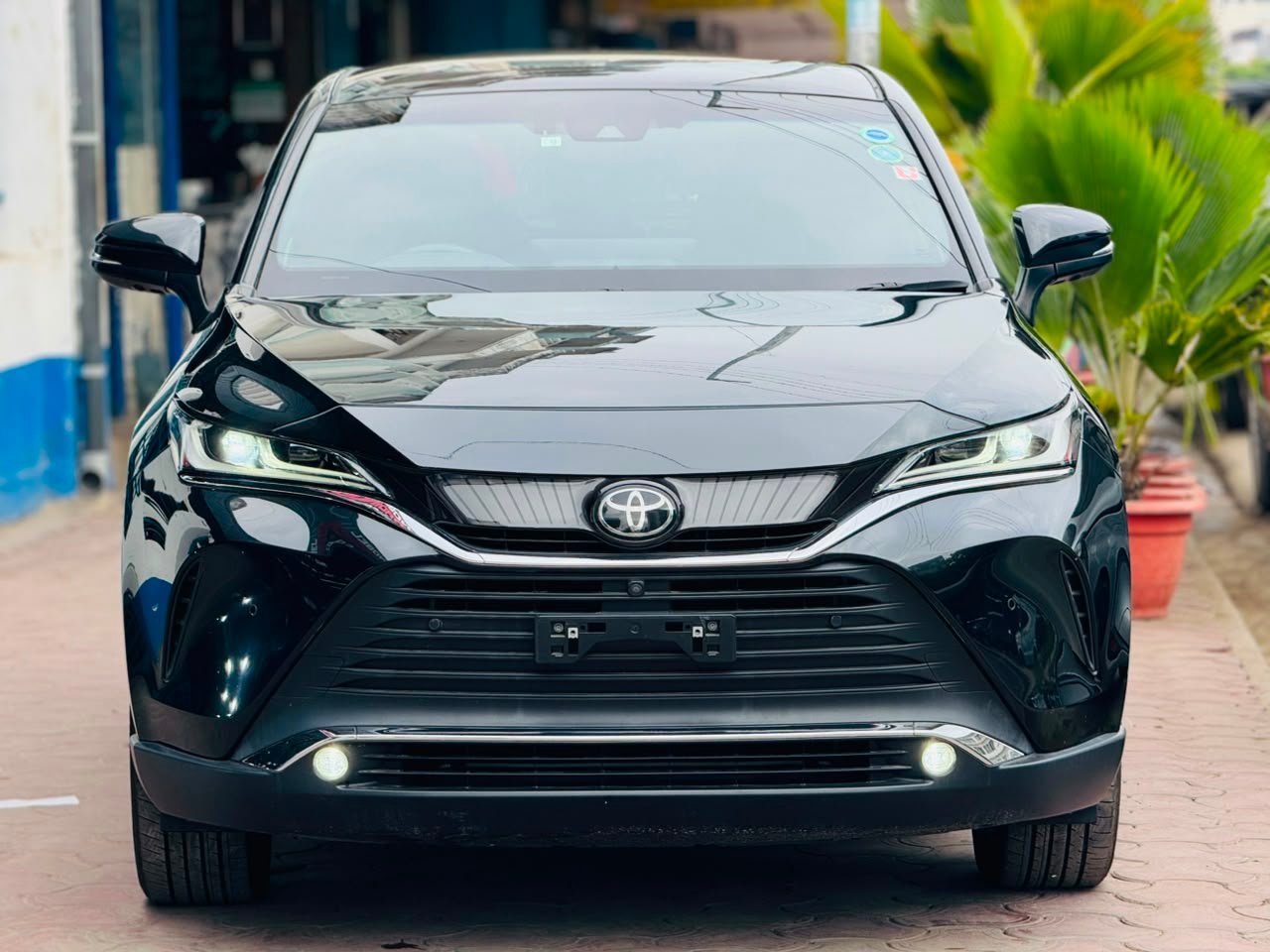 
								TOYOTA HARRIER full									