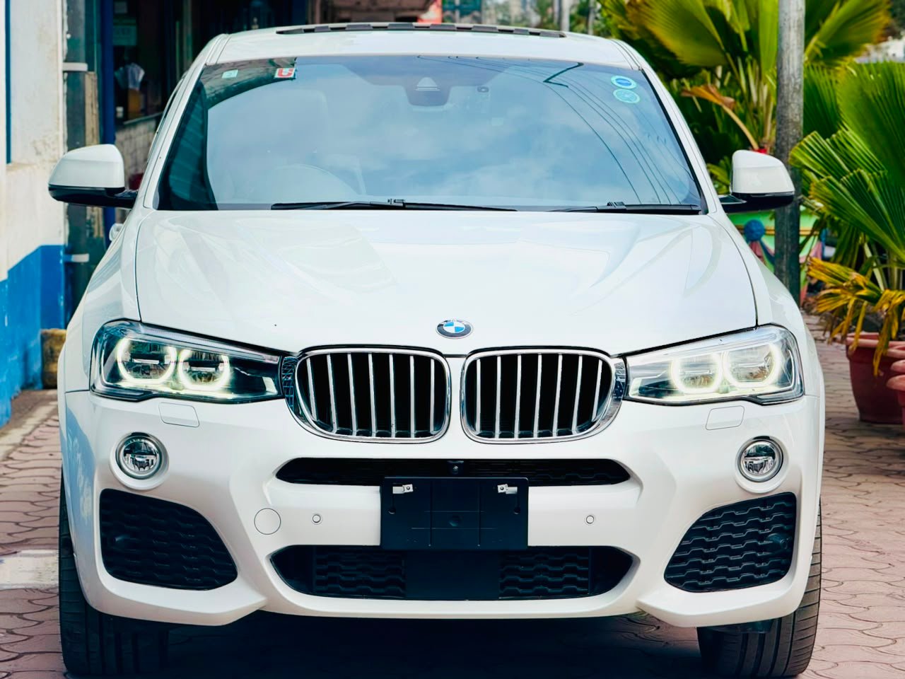 
								BMW X4 full									