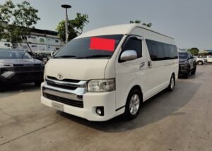 TOYOTA COMMUTER