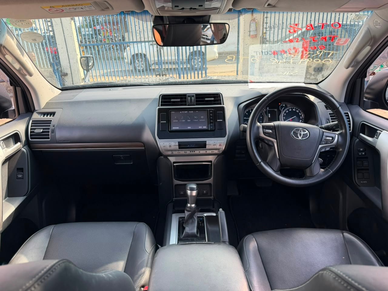 
								TOYOTA LANDCRUISER PRADO full									