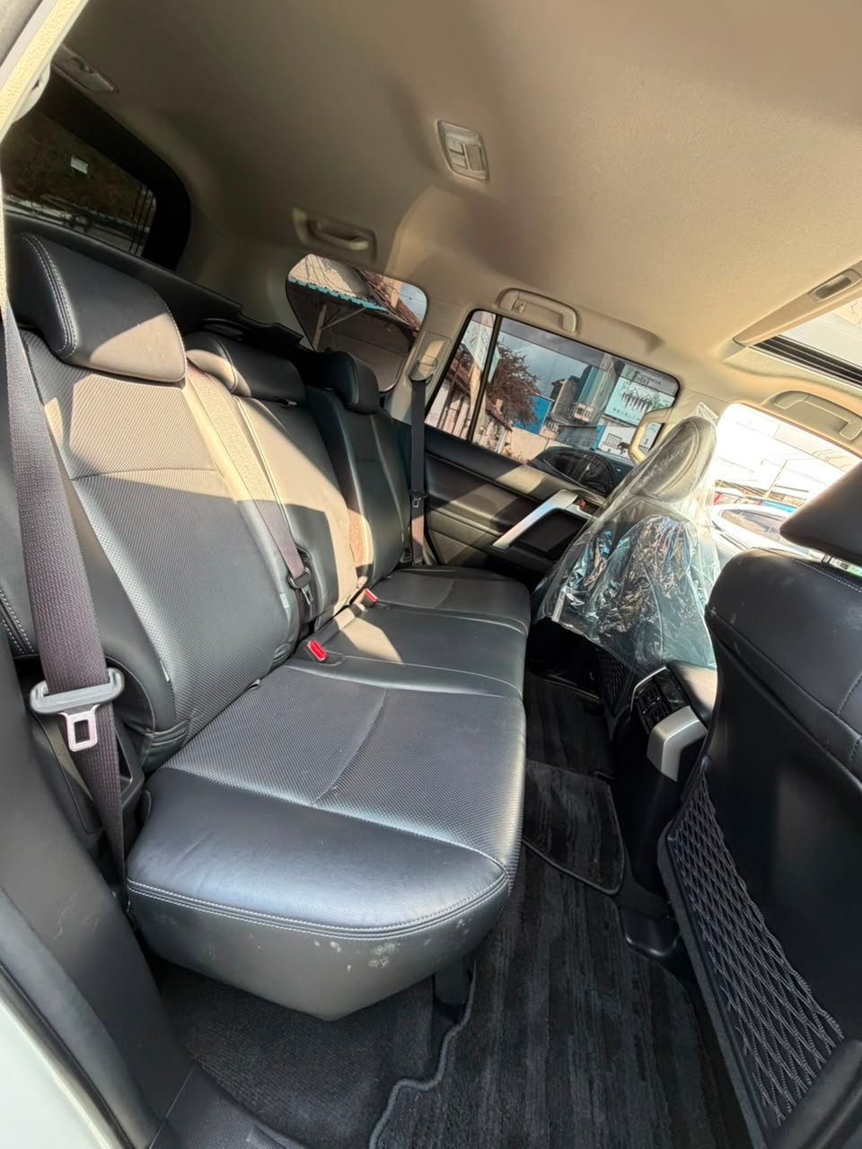
								TOYOTA LANDCRUISER PRADO full									