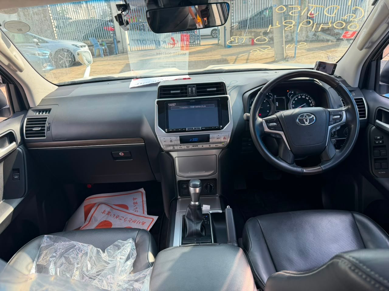 
								TOYOTA LANDCRUISER PRADO full									