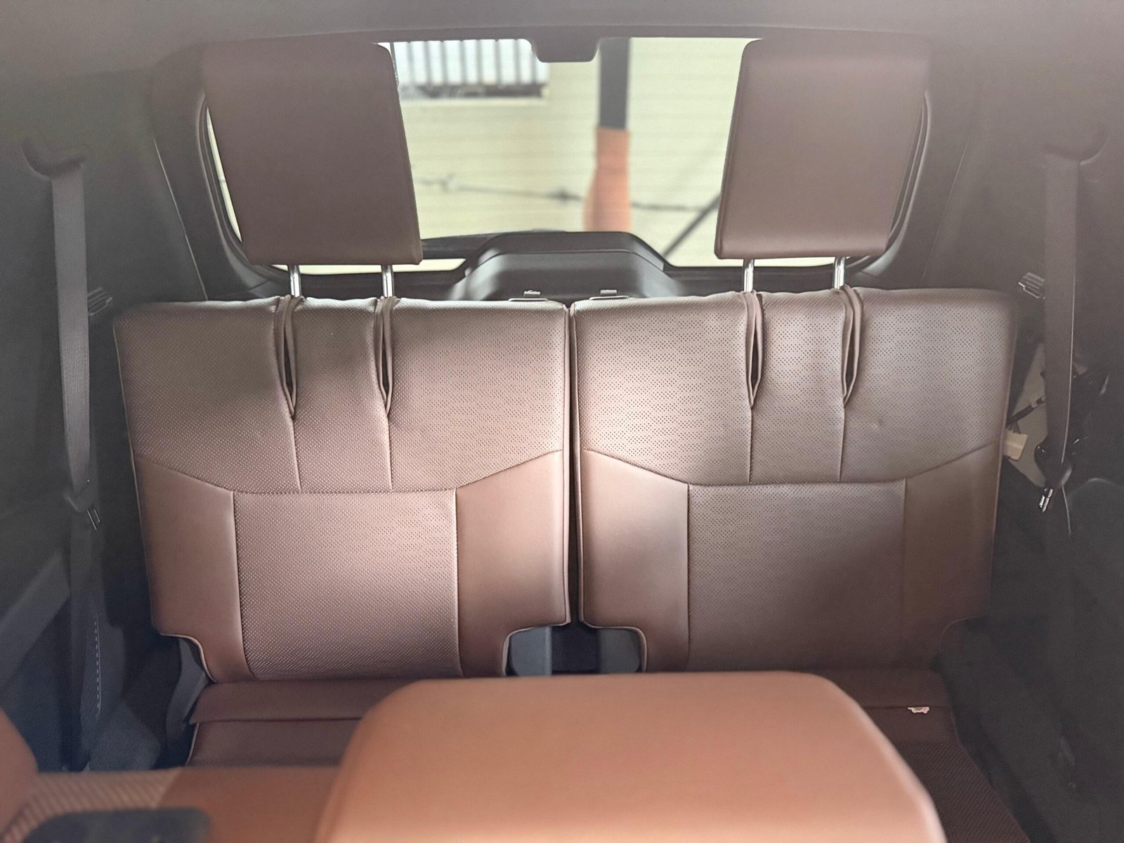 
								TOYOTA LAND-CRUISER full									