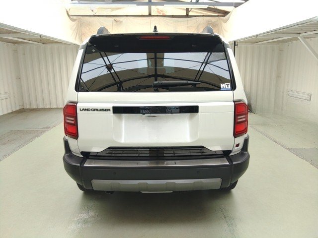 
								TOYOTA LAND-CRUISER full									