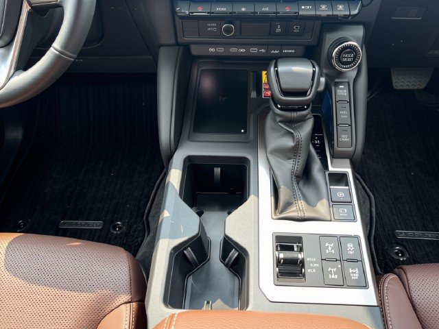
								TOYOTA LAND-CRUISER full									