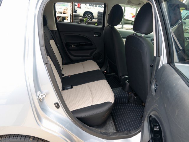 
								Mitsubishi Mirage full									