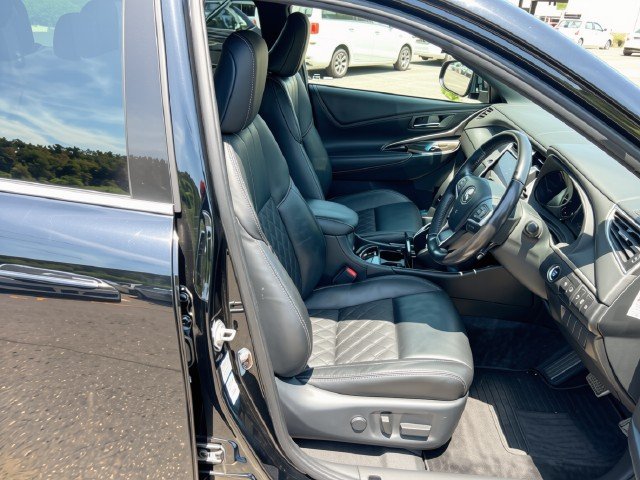 
								TOYOTA HARRIER full									