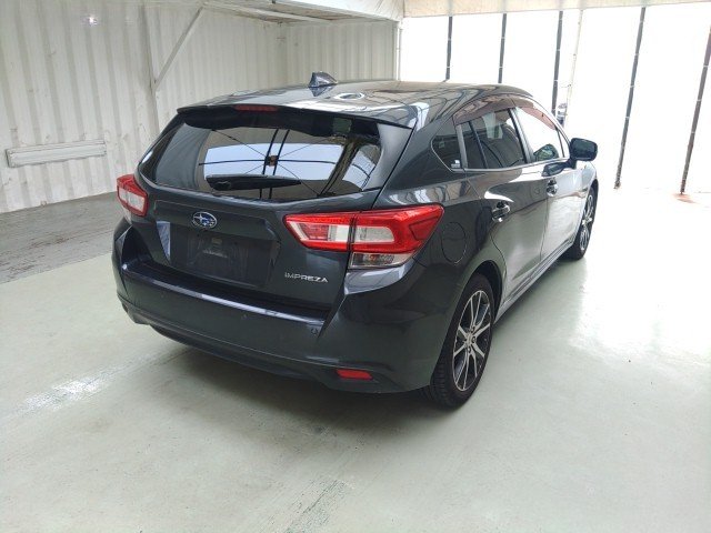 
								SUBARU IMPREZA full									