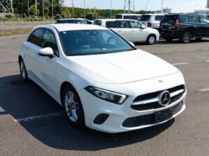 MERCEDES A180