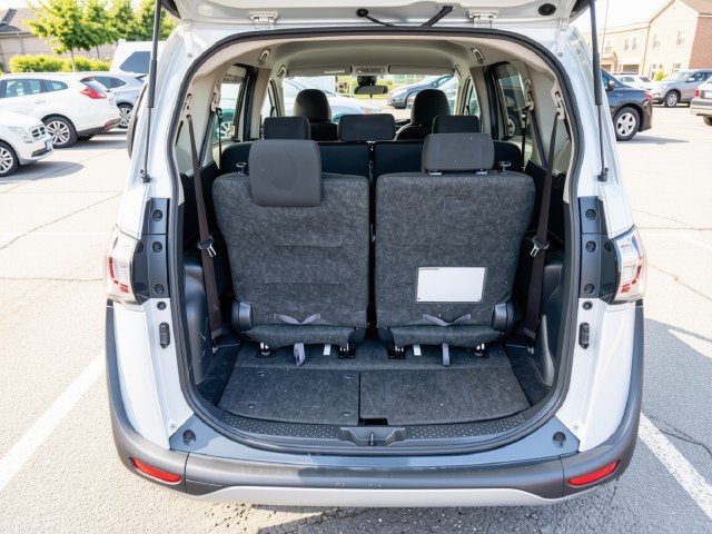 
								TOYOTA SIENTA full									