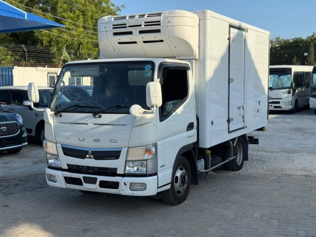 MITSUBISHI CANTER