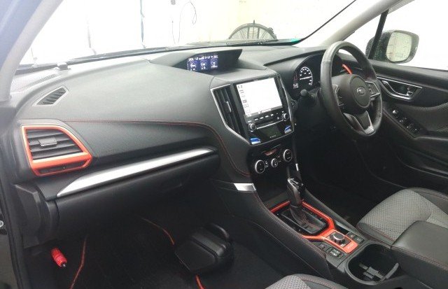 
								SUBARU FORESTER full									