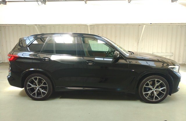 
								BMW X5 full									