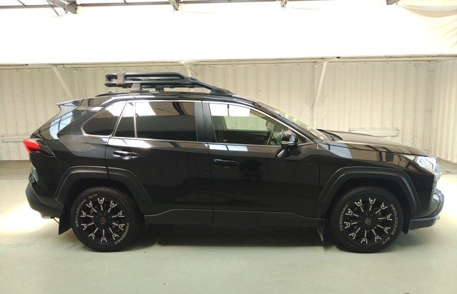 
								TOYOTA RAV4 full									
