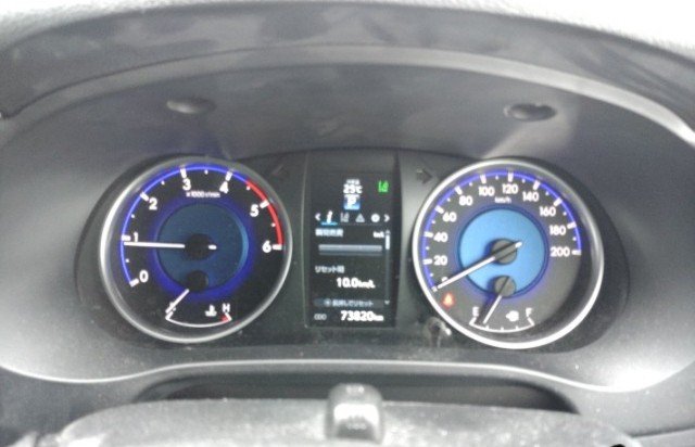 
								TOYOTA HILUX full									