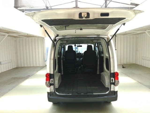 
								NISSAN NV200 full									