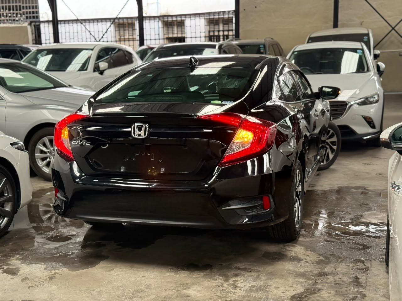 
								HONDA CIVIC full									
