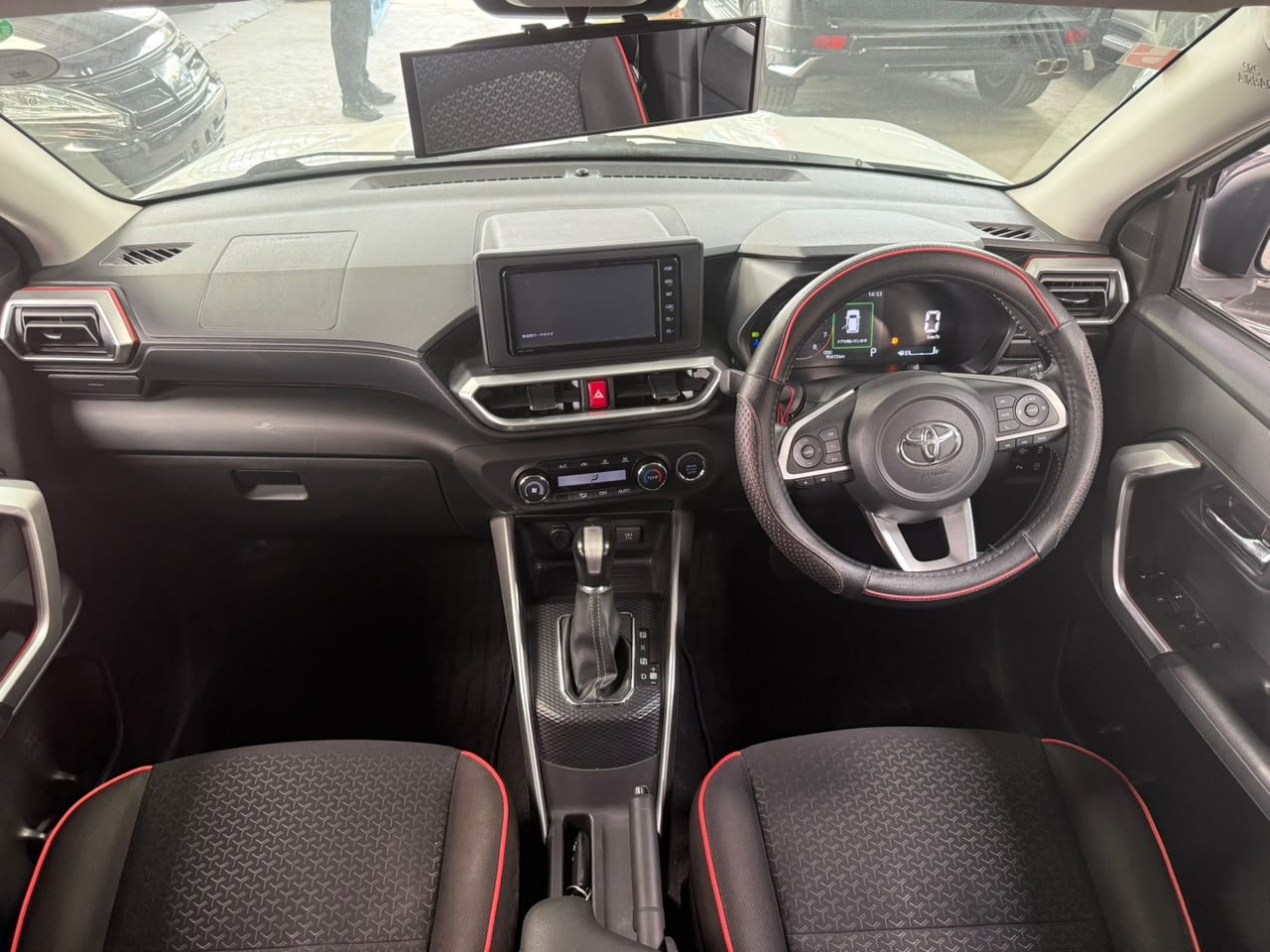 
								TOYOTA RAIZE full									