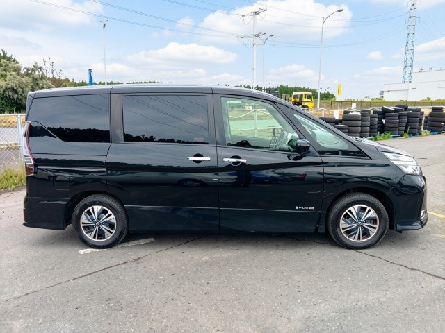 
								NISSAN SERENA full									