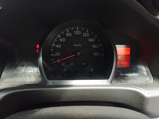 
								NISSAN NV200 full									