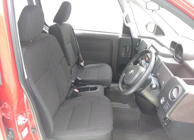
								TOYOTA SPADE full									