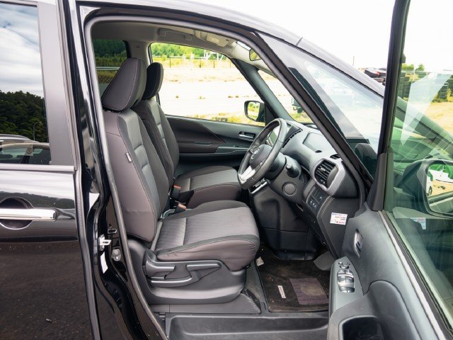 
								NISSAN SERENA full									