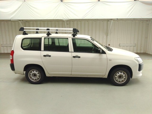 
								MAZDA FAMILIA full									