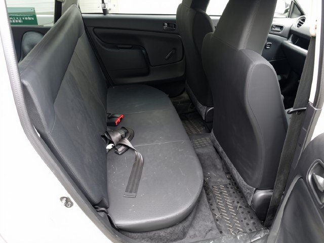 
								TOYOTA PROBOX full									